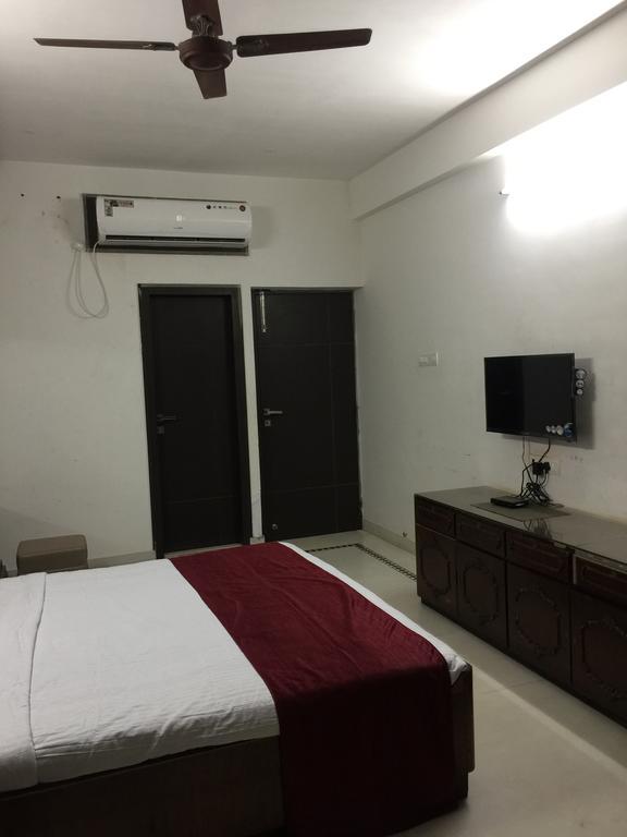 Belmont Puri Villa Buitenkant foto