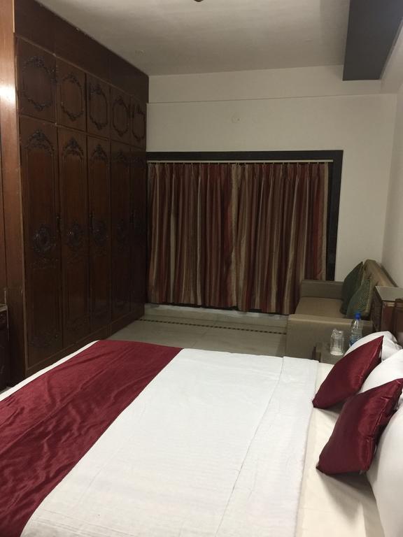 Belmont Puri Villa Buitenkant foto